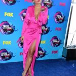 6361 Образ дня: Рита Ора в платье Alexandre Vauthier на церемонии Teen Choice Awards 2017