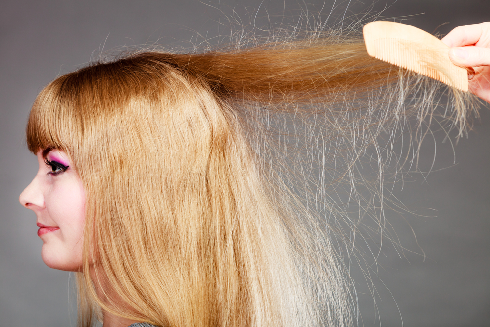 Волосы электризуются – что делать?