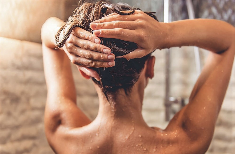 Каждый час или раз в неделю: специалисты рассказывают, как часто принимать душ